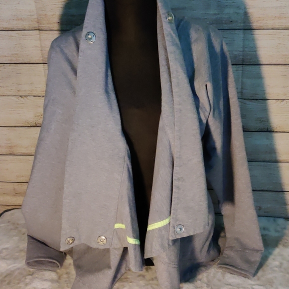 Lululemon wrap cardigan - Picture 3 of 6